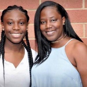 Meet your Posher, Amari